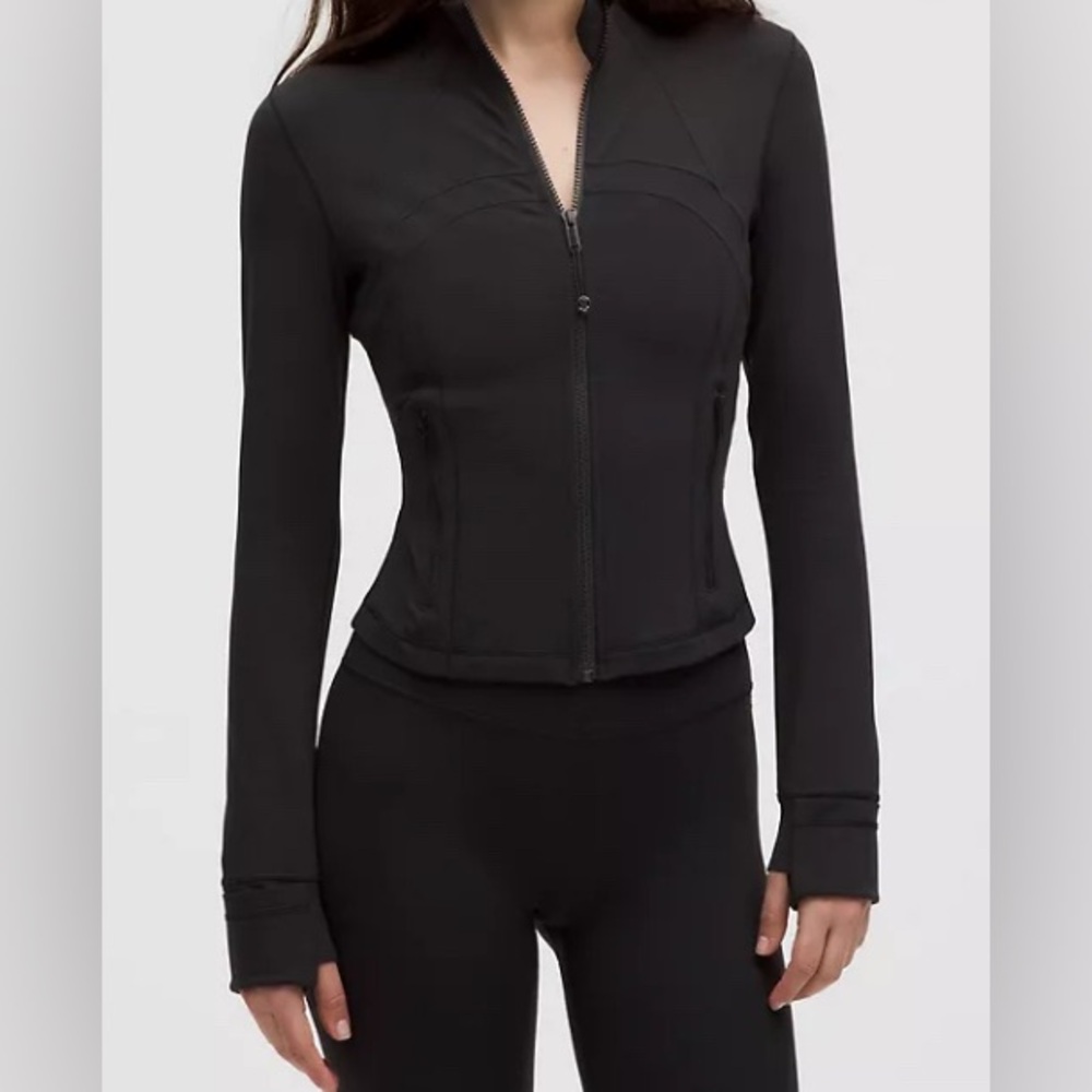 Lululemon Cropped Define Jacket in Black